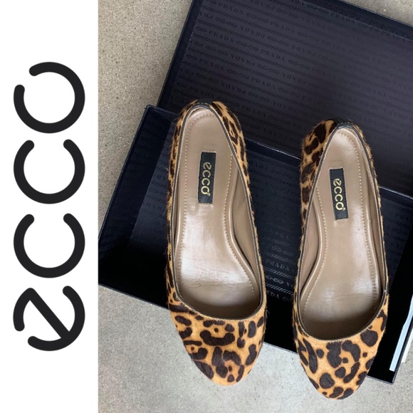 ecco leopard flats